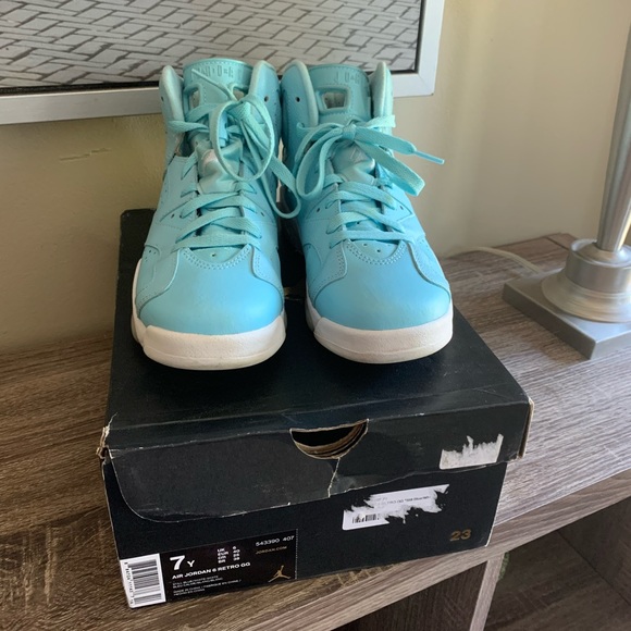 Jordan 6 - Picture 2 of 6